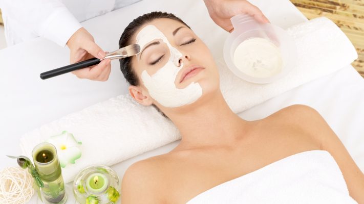 Cách chăm sóc da mặt thân thể từ chuyên gia cho làn da sáng bừng