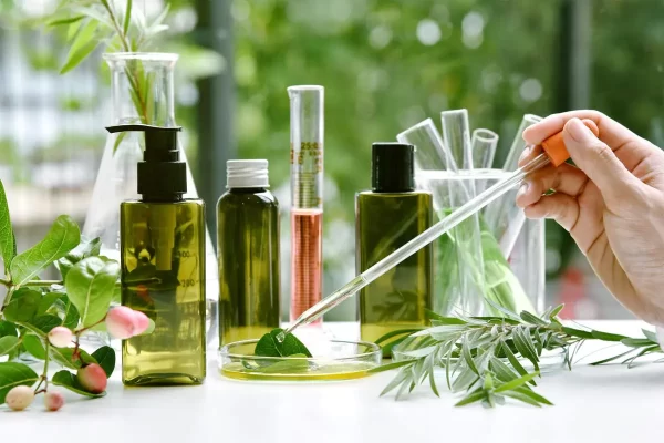 Tự làm mỹ phẩm thiên nhiên đơn giản an toàn cho người dùng